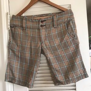 Roxy plaid low rise long shorts